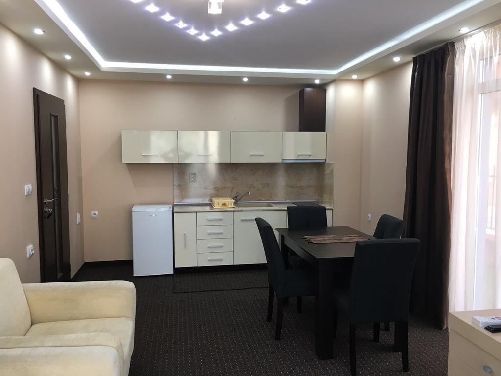Guest House Sg-Brothers ออบซอร์ ภายนอก รูปภาพ