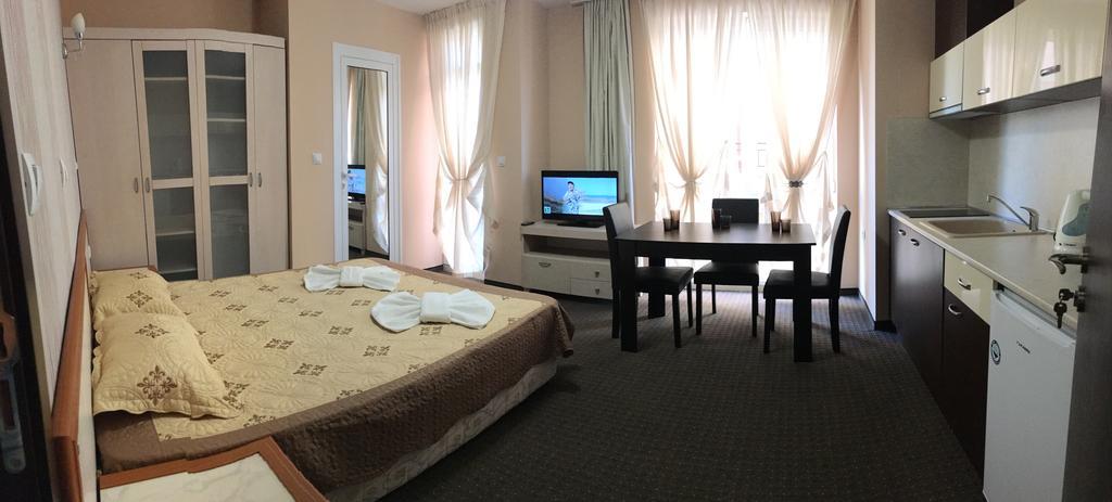 Guest House Sg-Brothers ออบซอร์ ภายนอก รูปภาพ