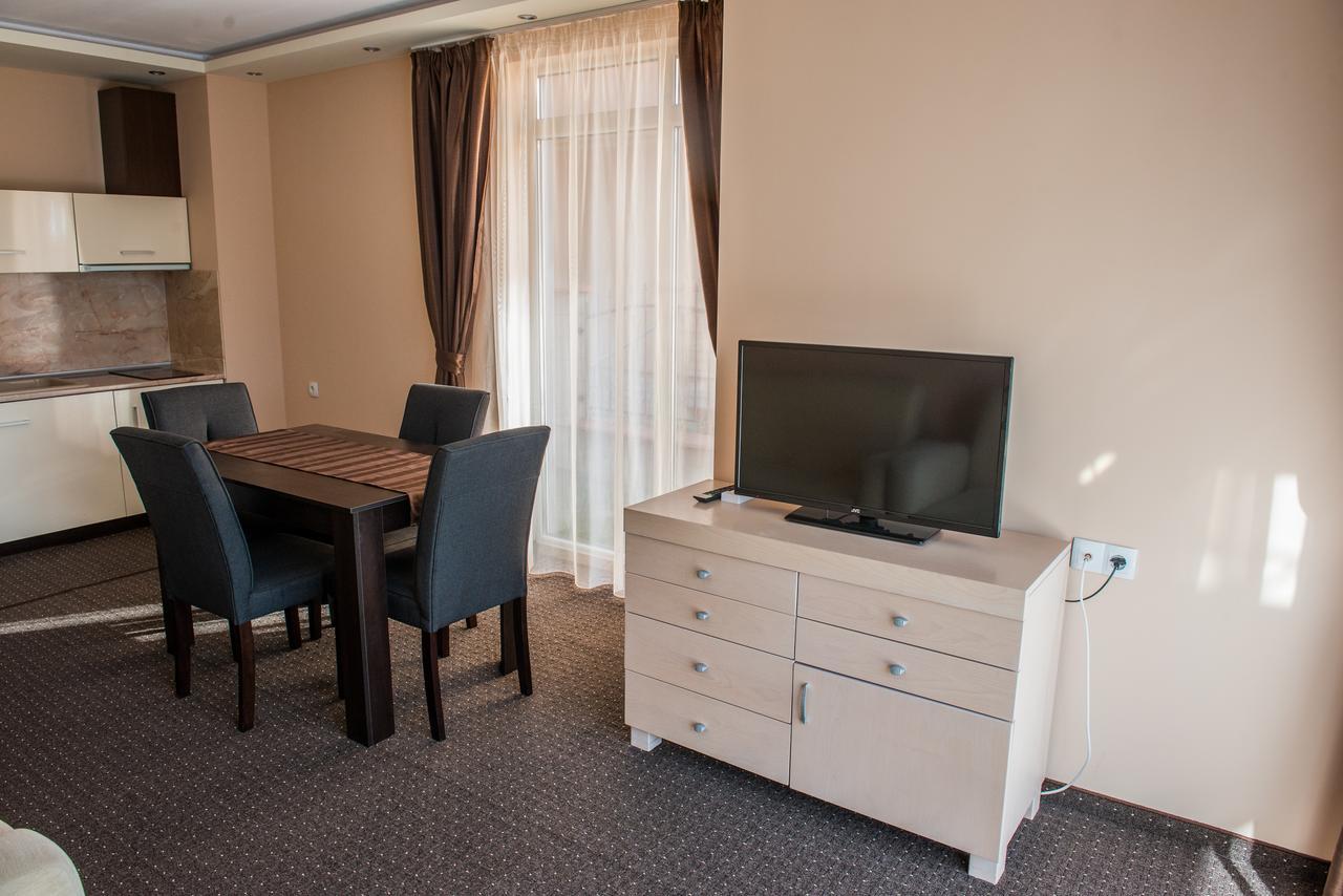 Guest House Sg-Brothers ออบซอร์ ภายนอก รูปภาพ