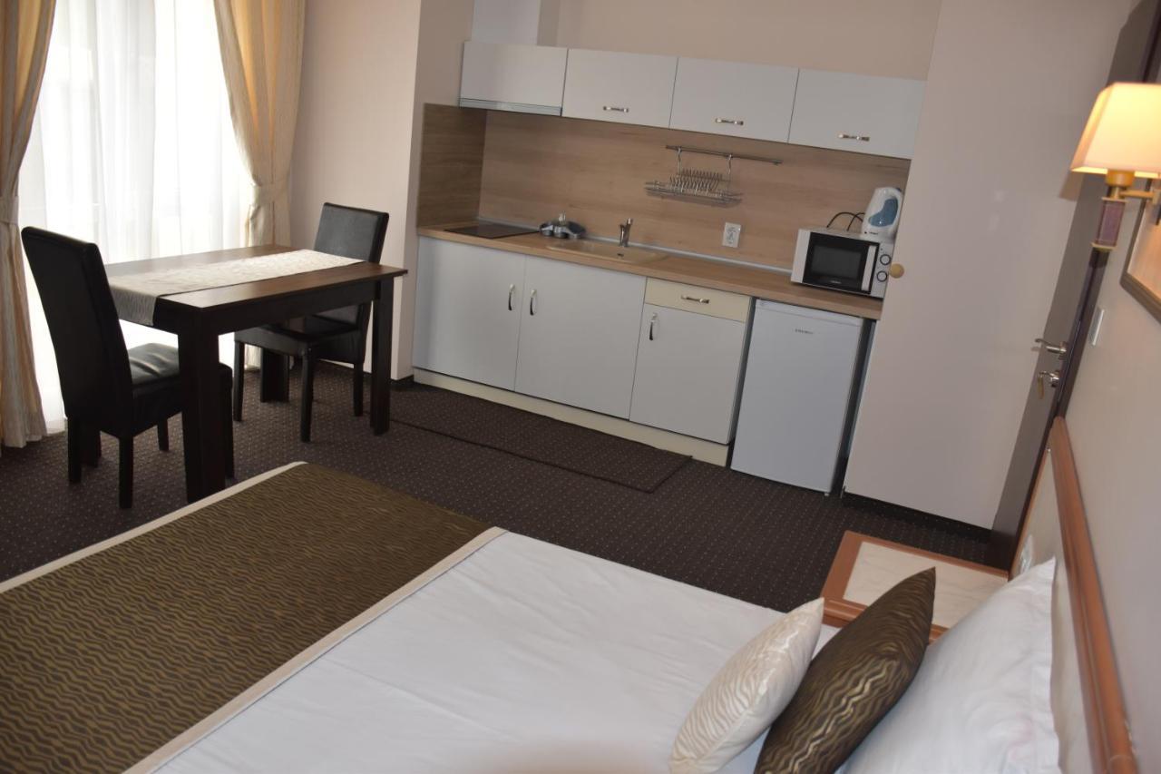 Guest House Sg-Brothers ออบซอร์ ภายนอก รูปภาพ