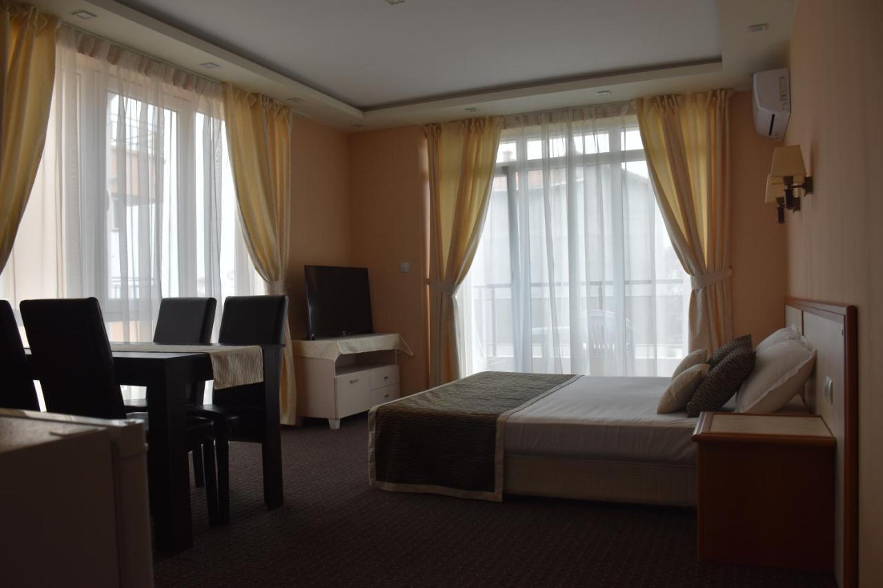 Guest House Sg-Brothers ออบซอร์ ภายนอก รูปภาพ